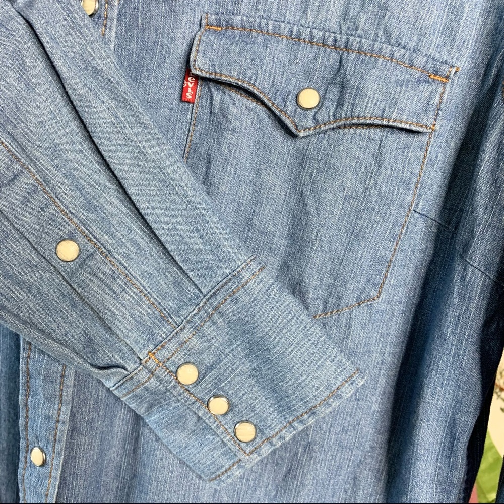 Levi’s Western Denim Shirt - Picture 5 of 7